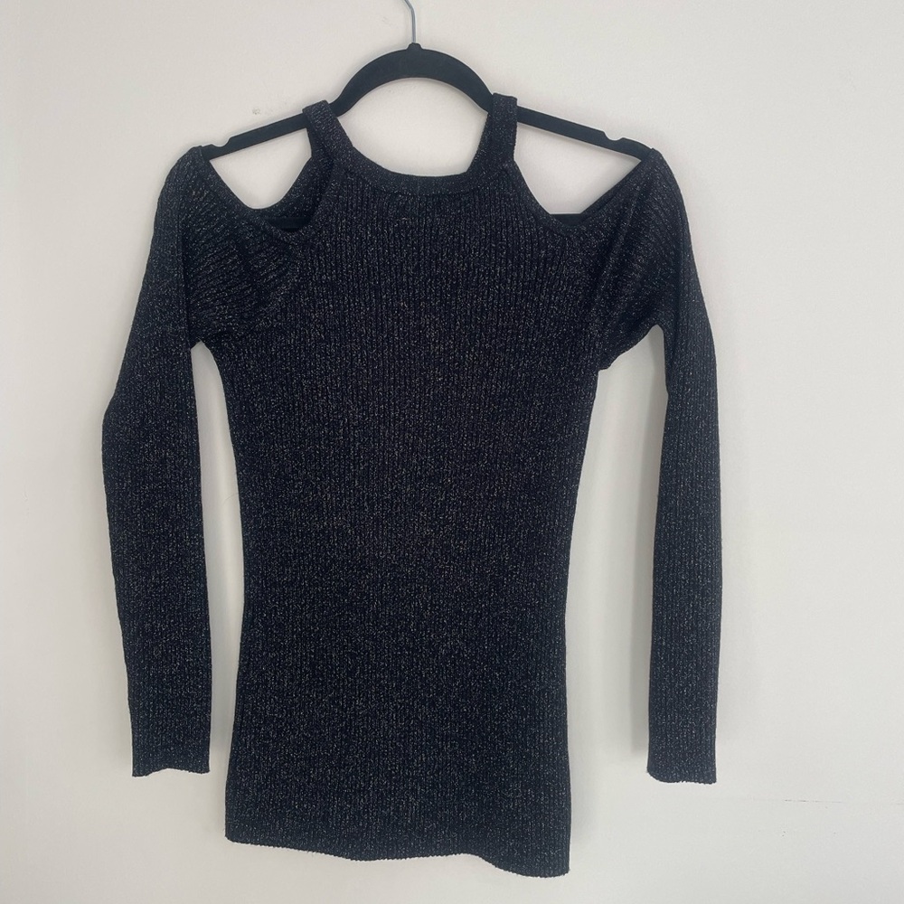 Neely NWT Black Cold Shoulder/Cutout Ribbed Sweater w/ sparkle Sz S Sexy